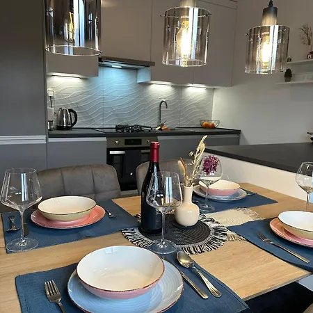Apartmán Spacious And Modern App With Big Terrace