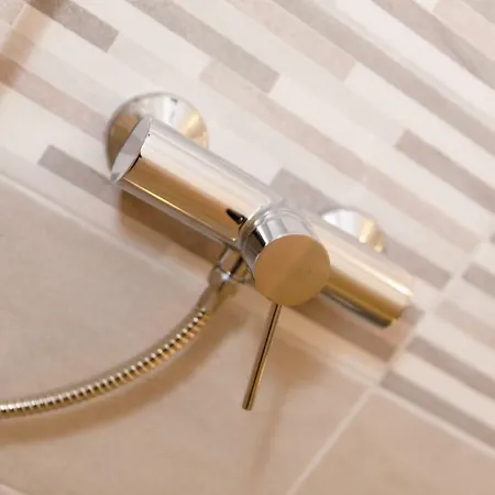 Spacious And Modern App With Big Terrace Malinska