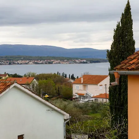 Spacious And Modern App With Big Terrace * Malinska