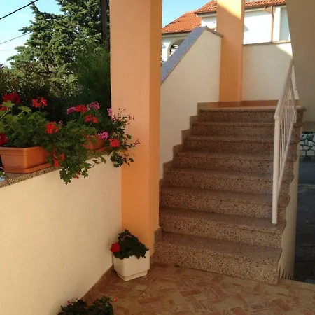 Spacious And Modern App With Big Terrace Apartmán
