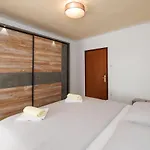 Spacious And Modern App With Big Terrace *