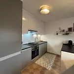 Spacious And Modern App With Big Terrace *