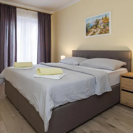 Apartmán Spacious And Modern App With Big Terrace