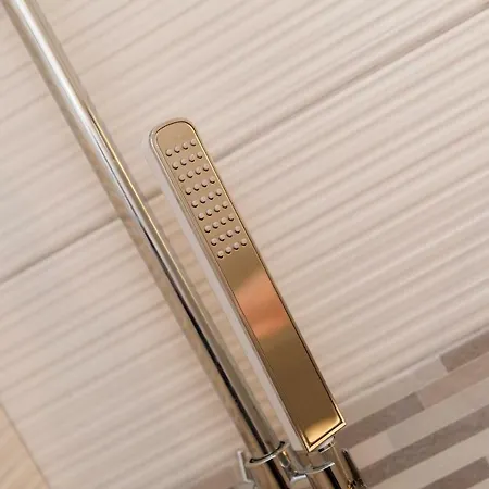 Spacious And Modern App With Big Terrace