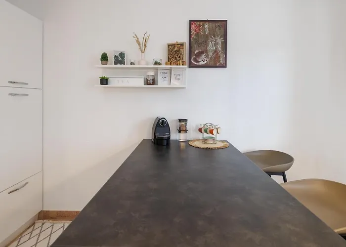 Spacious And Modern App With Big Terrace Malinska