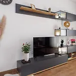 Apartamento Spacious And Modern App With Big Terrace *