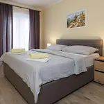 Apartamento Spacious And Modern App With Big Terrace