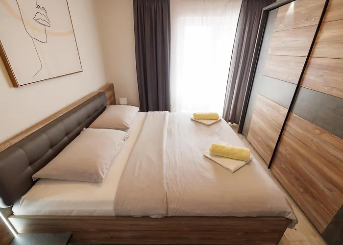 Spacious And Modern App With Big Terrace 아파트 *