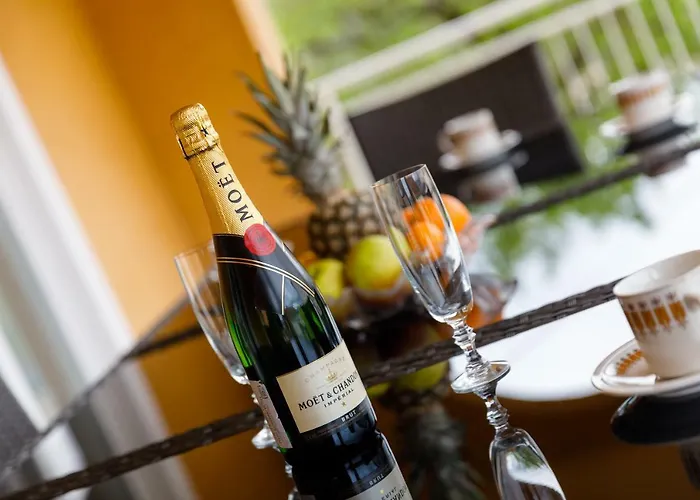 Spacious And Modern App With Big Terrace * 말린스카