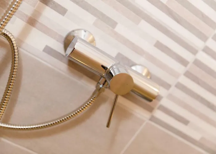 Spacious And Modern App With Big Terrace 말린스카