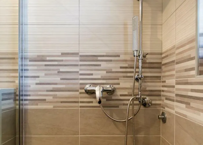 Spacious And Modern App With Big Terrace