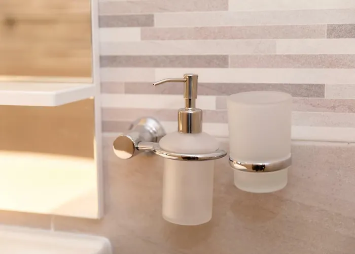 Spacious And Modern App With Big Terrace 아파트 말린스카